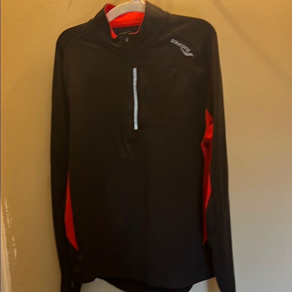 Saucony Performance Jacket Black Red Athletic Design